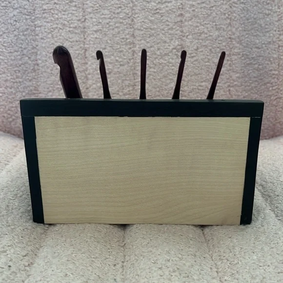 Crochet hook stand - Picture 3 of 5